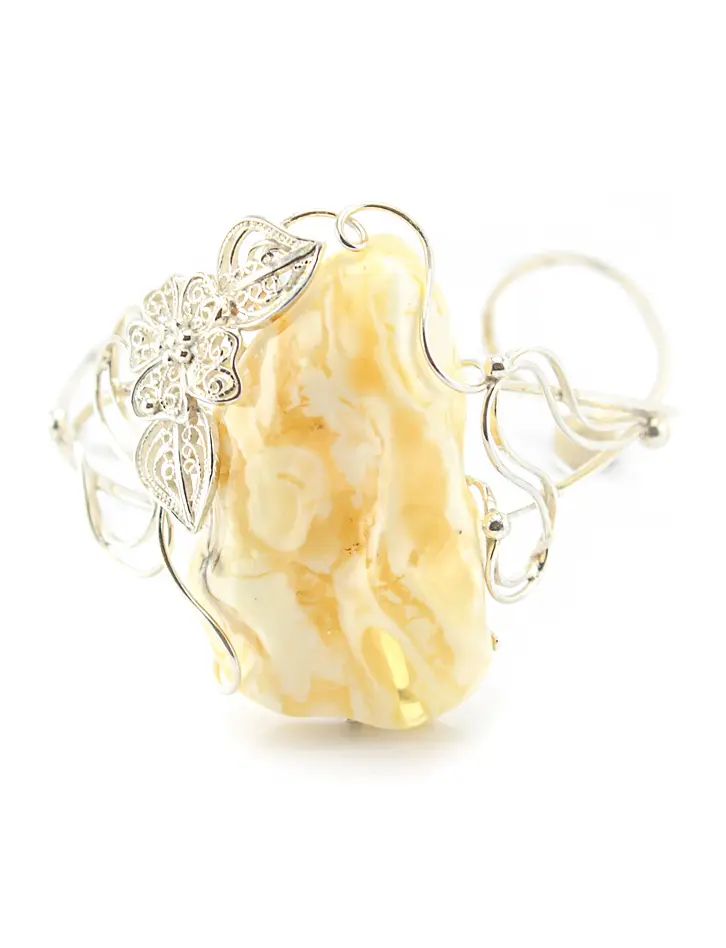 картинка Браслет из красивого живописного белого янтаря в серебре в онлайн магазине