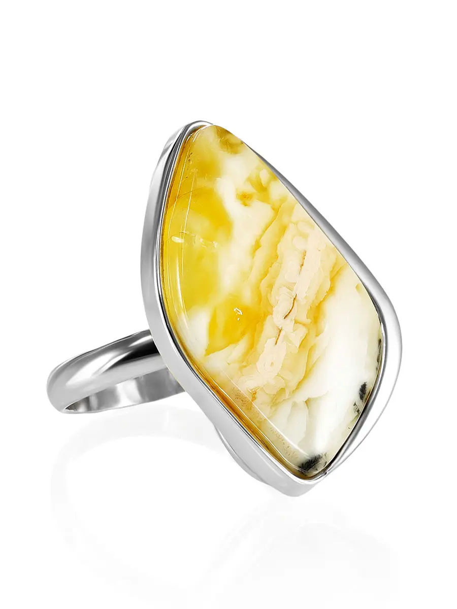 картинка Красивое кольцо из серебра «Лагуна» с балтийским текстурным янтарем в онлайн магазине