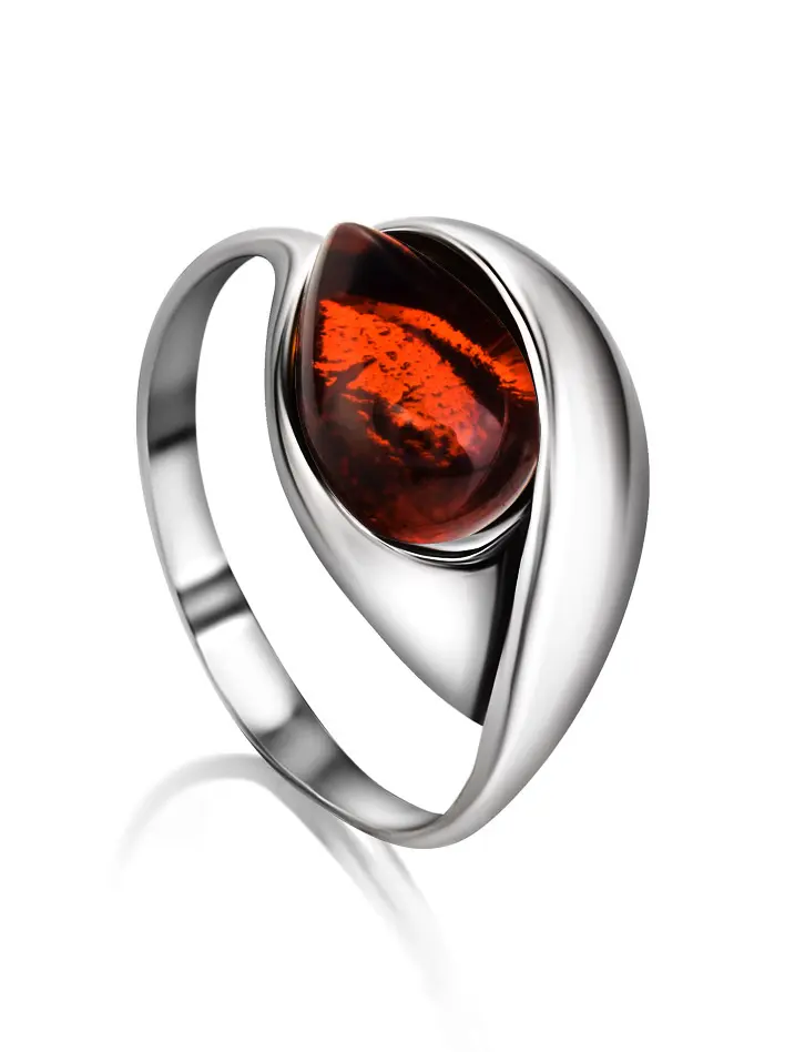 картинка Тонкое нежное кольцо из серебра с натуральным янтарём «Пион» в онлайн магазине