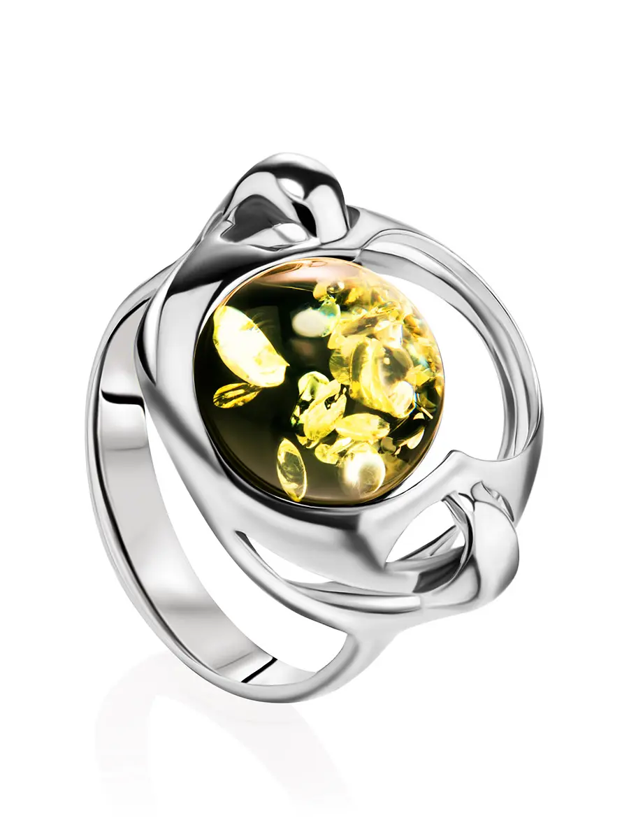 картинка Стильное серебряное кольцо с круглой вставкой из натурального искрящегося зеленого янтаря «Орион» в онлайн магазине
