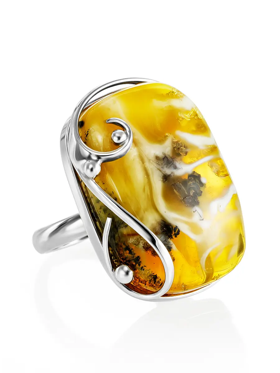 картинка Серебряное кольцо с крупной вставкой из текстурного янтаря «Риальто» в онлайн магазине
