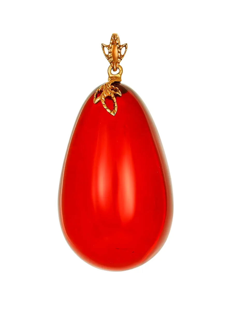 картинка Удлинённый кулон из цельного ярко-красного янтаря в онлайн магазине