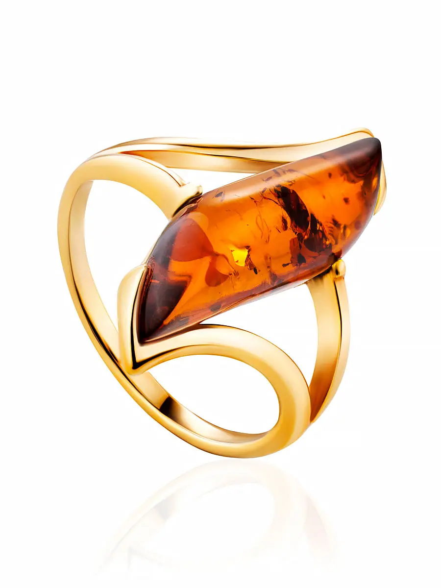 картинка Золотое кольцо «Веста» со вставкой из натурального балтийского янтаря коньячного цвета в онлайн магазине