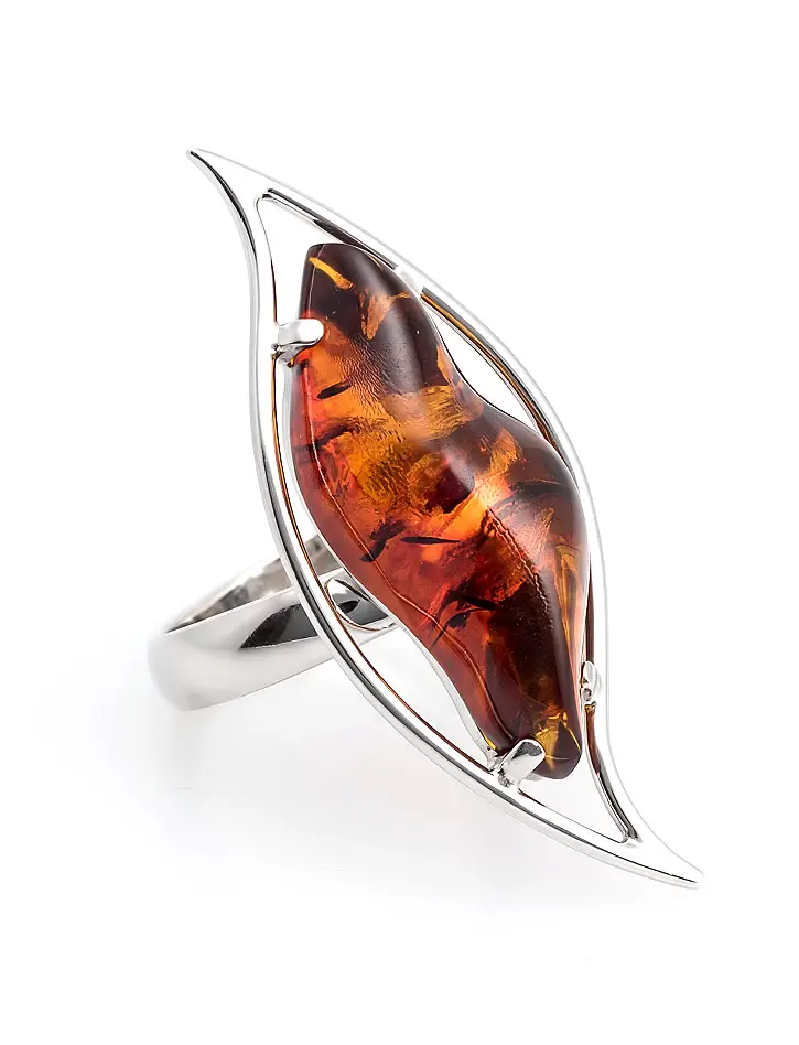 картинка Крупное кольцо из серебра с натуральным янтарём коньячного цвета «Палладио» в онлайн магазине