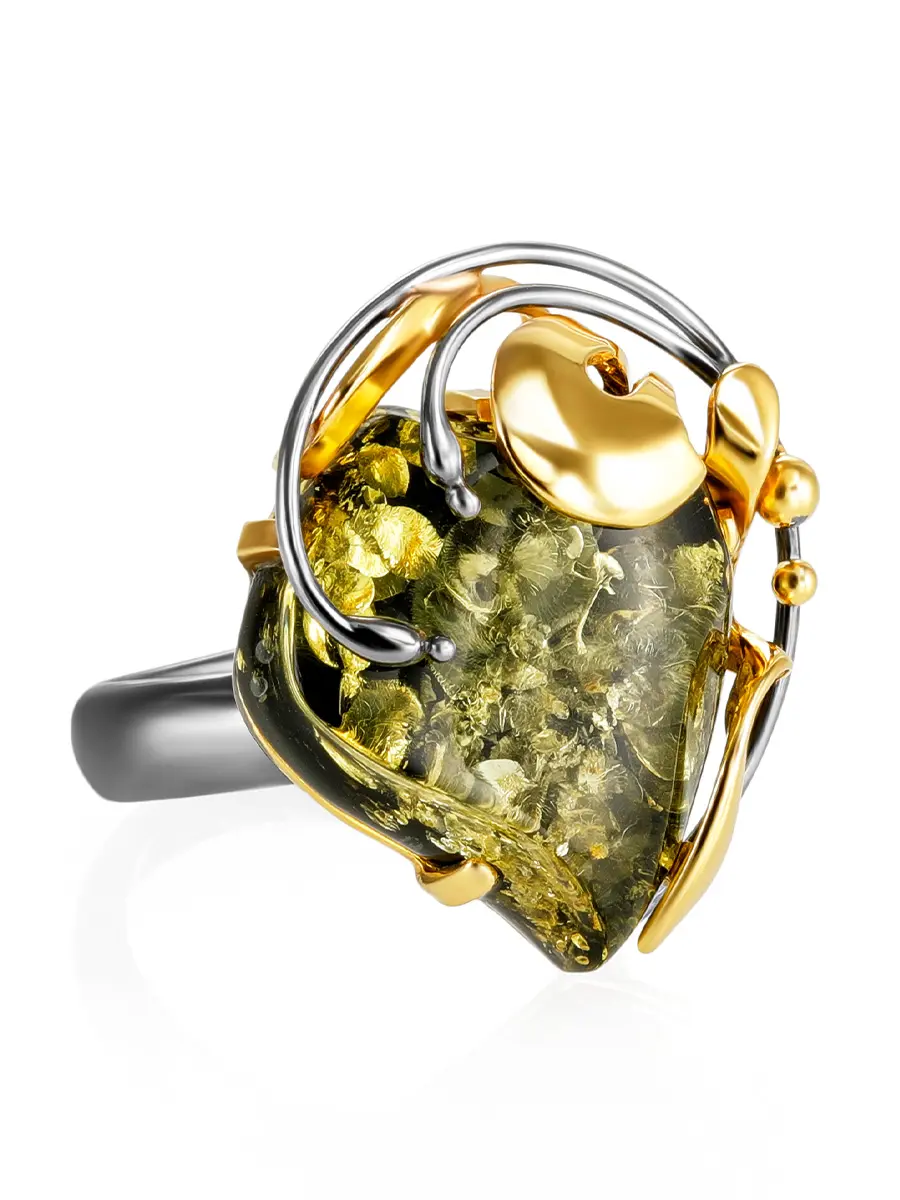 картинка Уникальное кольцо из янтаря зелёного цвета «Версаль» в онлайн магазине