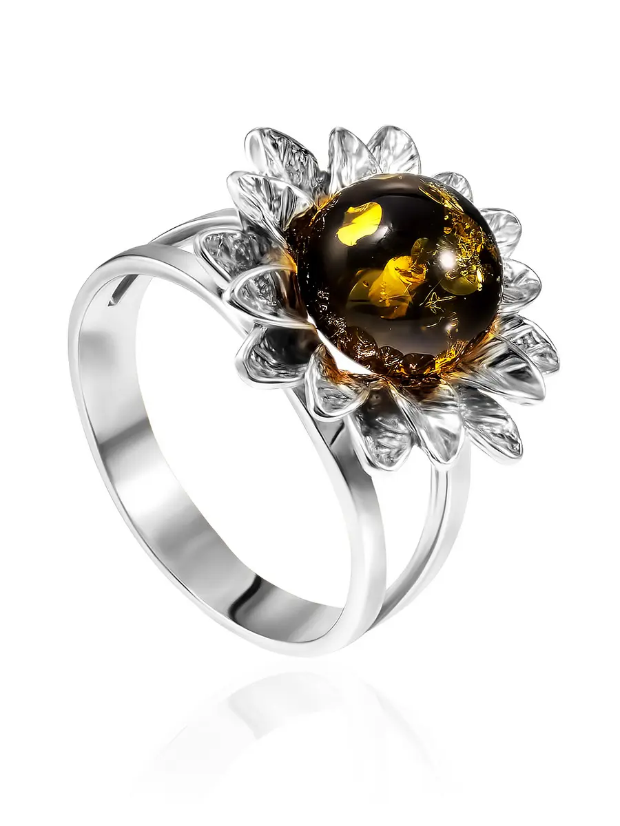 картинка Очаровательное кольцо из янтаря зелёного цвета «Астра» в онлайн магазине