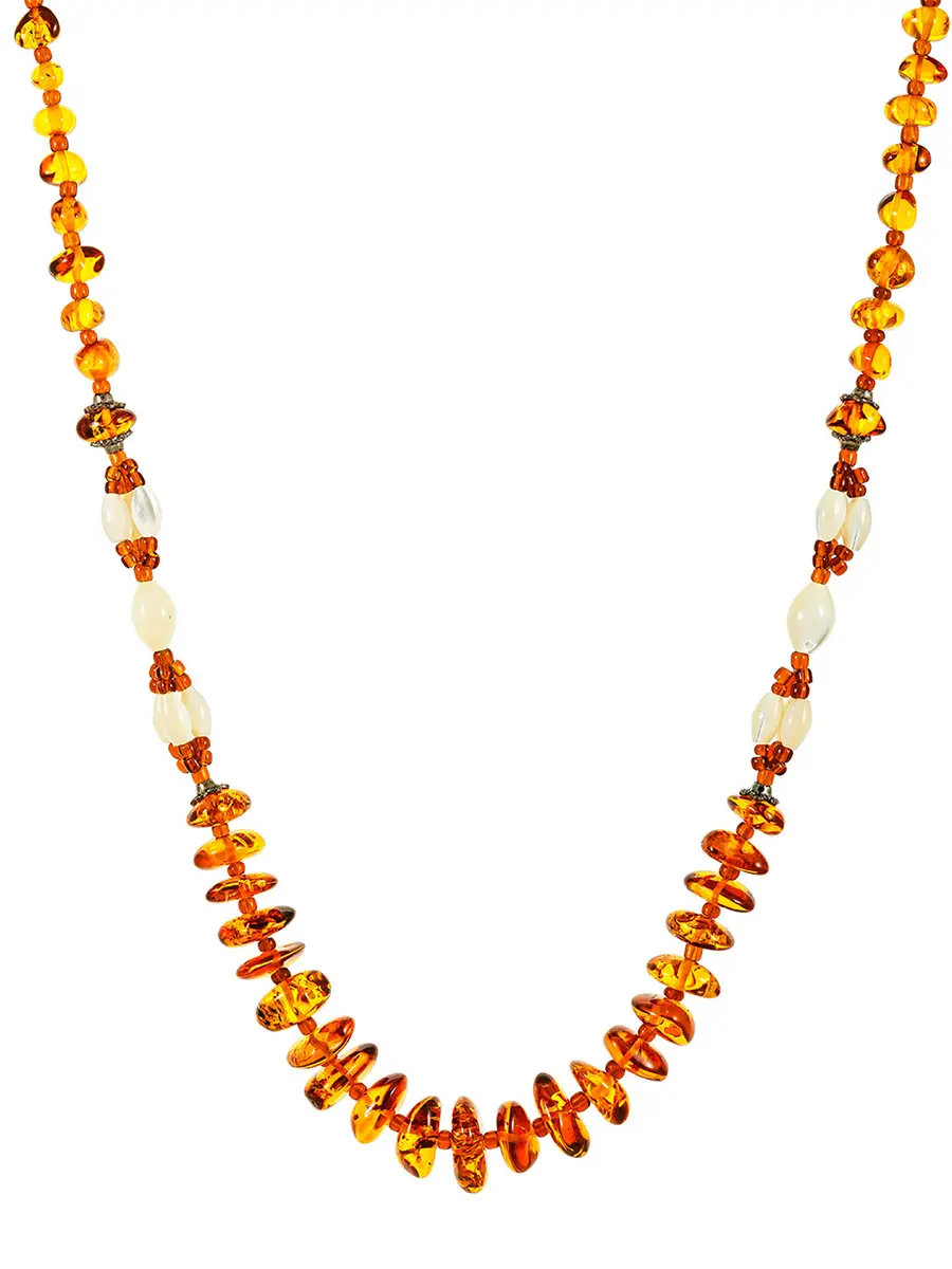 картинка Очаровательное ожерелье из натурального янтаря с перламутровыми проставками в онлайн магазине