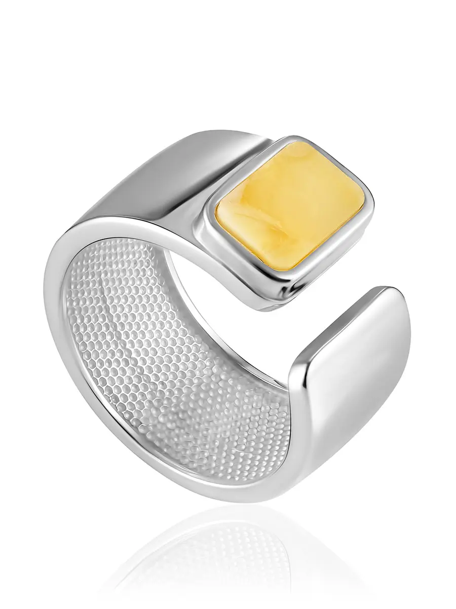 картинка Широкое кольцо в лаконичном дизайне London с медовым янтарём в онлайн магазине