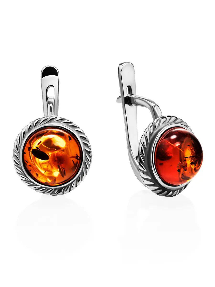 картинка Небольшие круглые серьги «Ампир» из серебра и янтаря коньячного цвета в онлайн магазине