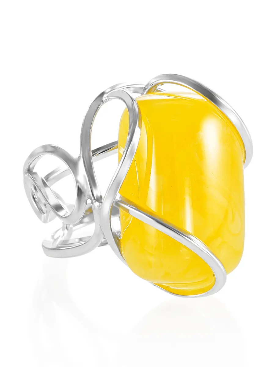 картинка Изысканное кольцо из серебра и натурального балтийского медового янтаря «Валенсия» в онлайн магазине