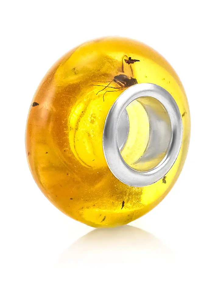 картинка Шарм из янтаря с небольшим насекомым для модульного браслета в онлайн магазине