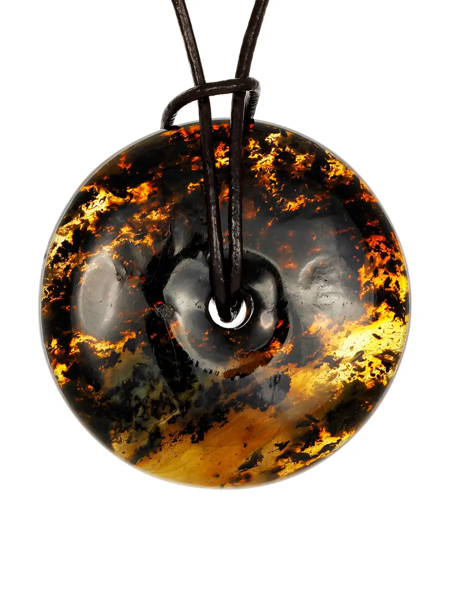 картинка Стильная подвеска из цельного янтаря с красивой природной текстурой в форме кольца «Донат» в онлайн магазине