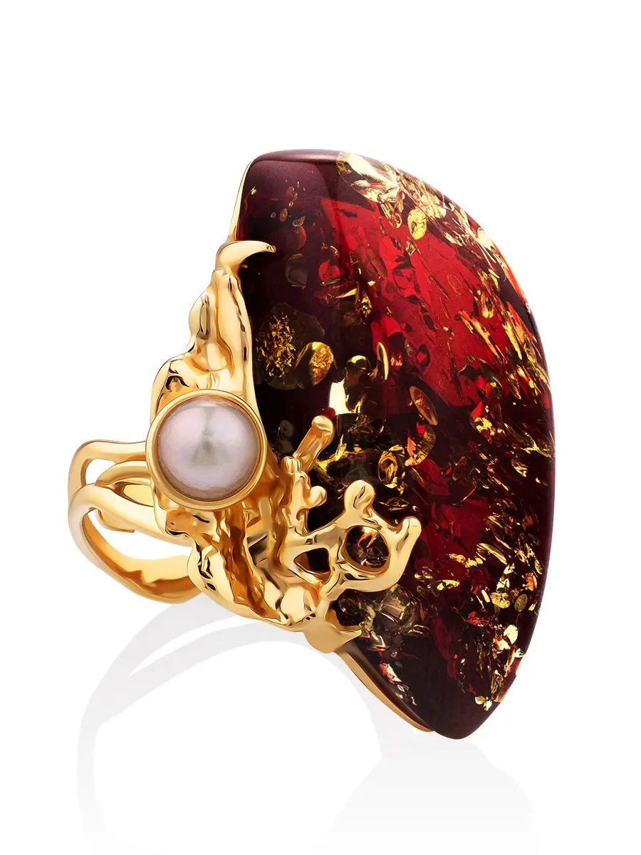 картинка Эффектное кольцо из янтаря красного цвета «Версаль» в онлайн магазине