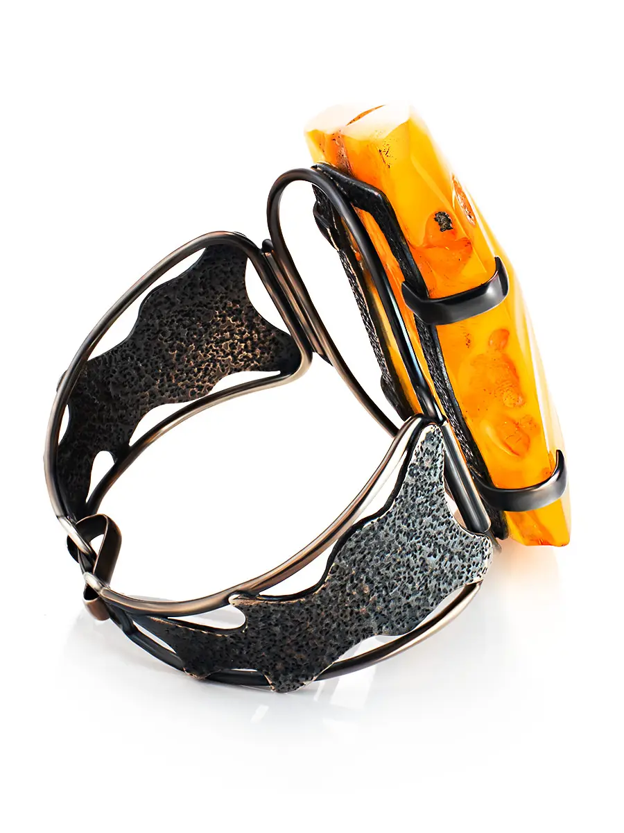картинка Роскошный браслет ручной работы из серебра и цельного янтаря в онлайн магазине