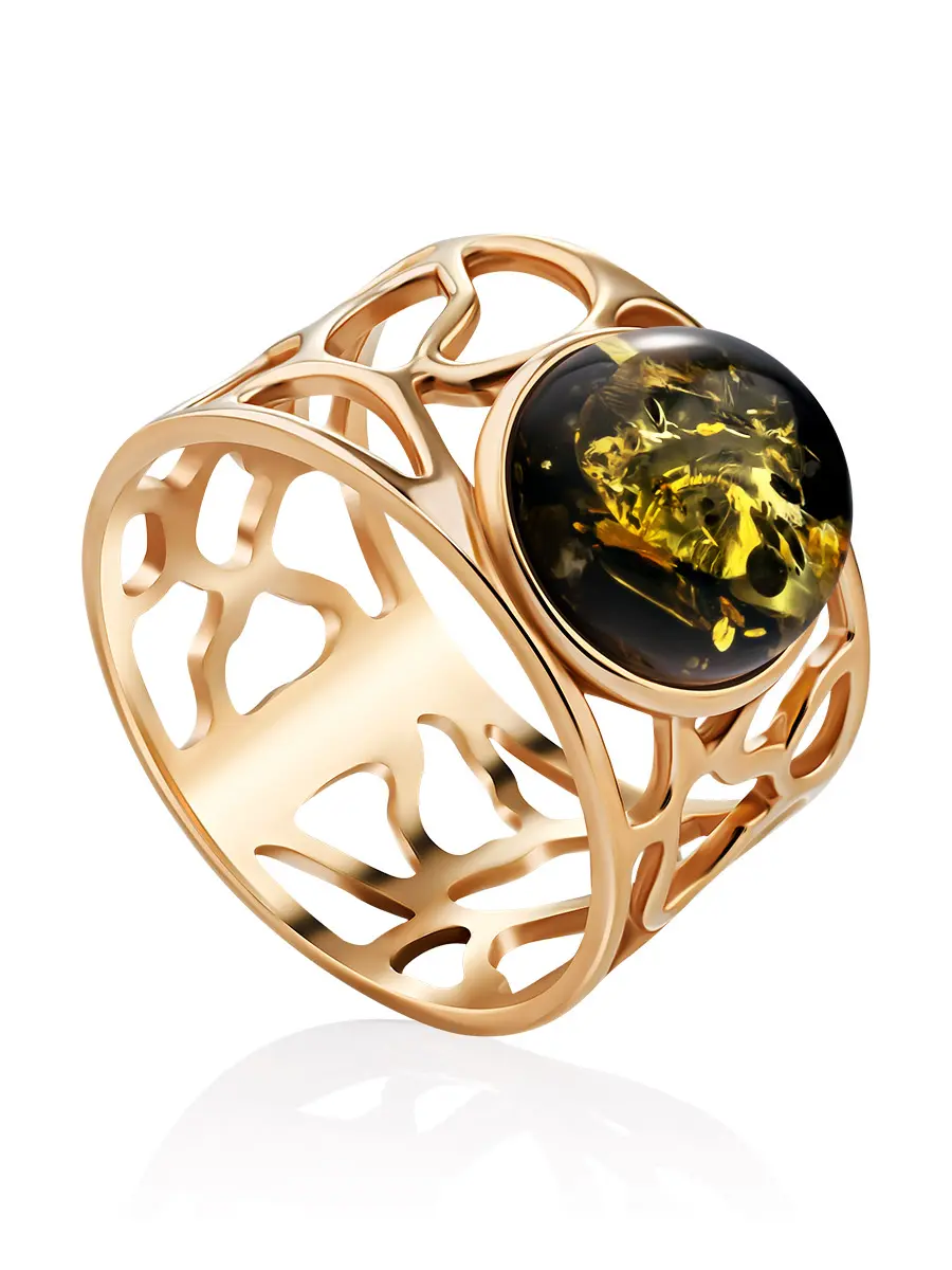 картинка Эффектное кольцо «Лимбо» из позолоченного серебра и зелёного янтаря в онлайн магазине