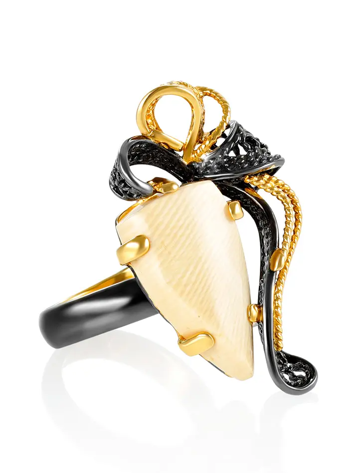 картинка Кольцо из бивня мамонта белого цвета и чернёного серебра «Эра» в онлайн магазине