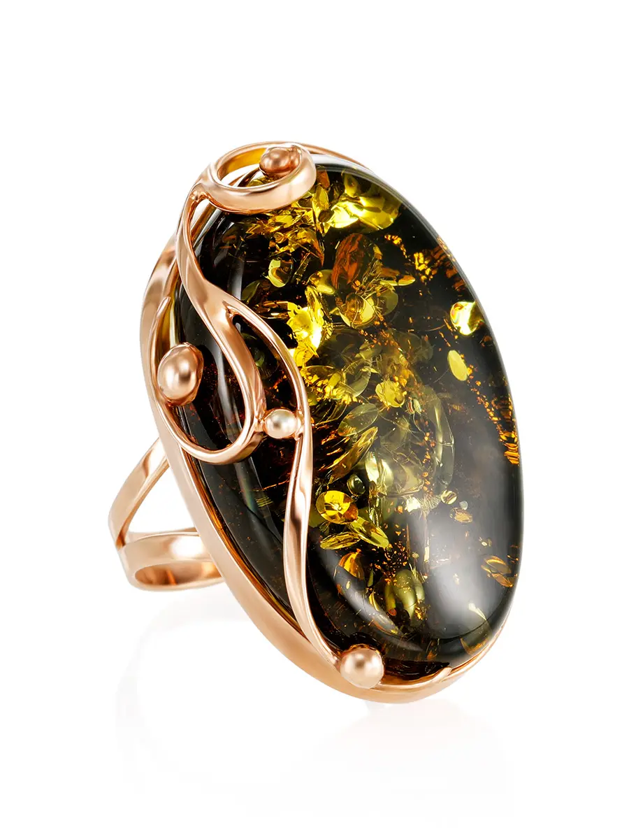 картинка Роскошное кольцо из зелёного янтаря в золоченном серебре «Маньяна» в онлайн магазине
