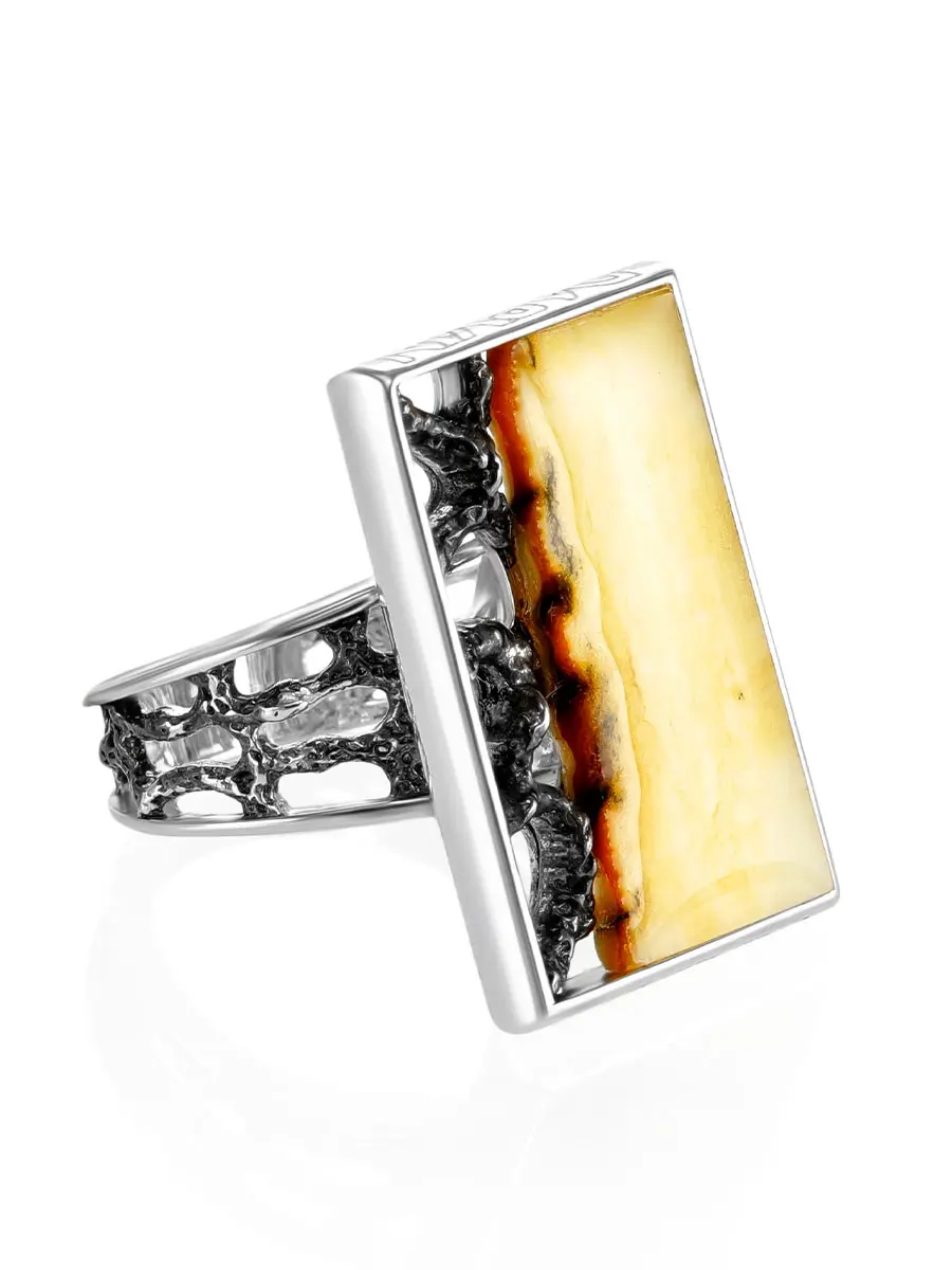 картинка Ажурное кольцо «Модерн» из натурального медового янтаря в онлайн магазине
