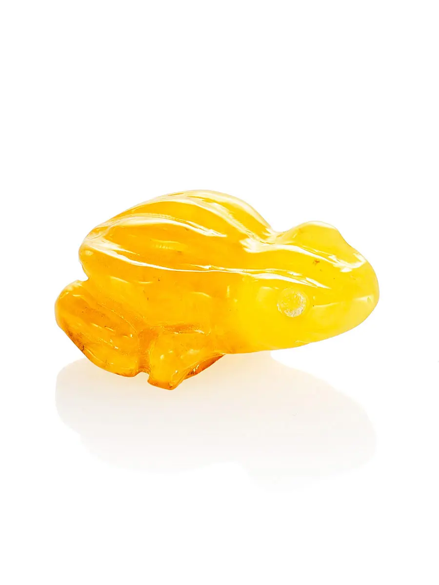 картинка Миниатюрная резная «Лягушка» из медового янтаря в онлайн магазине