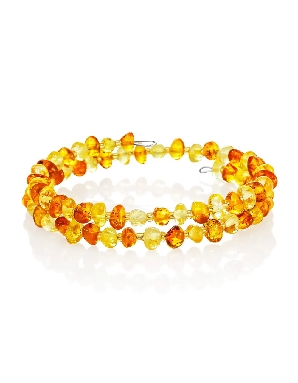 картинка Браслет на струне из натурального янтаря «Галька мелкая» в онлайн магазине