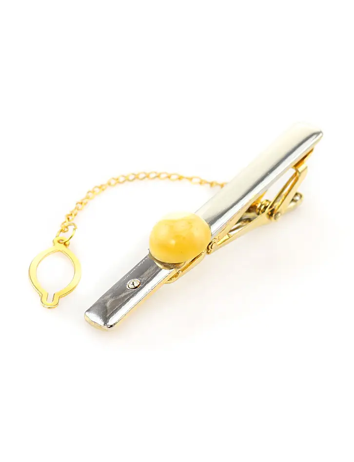 картинка Зажим для галстука, украшенный фианитом и натуральным балтийским янтарём медового цвета в онлайн магазине