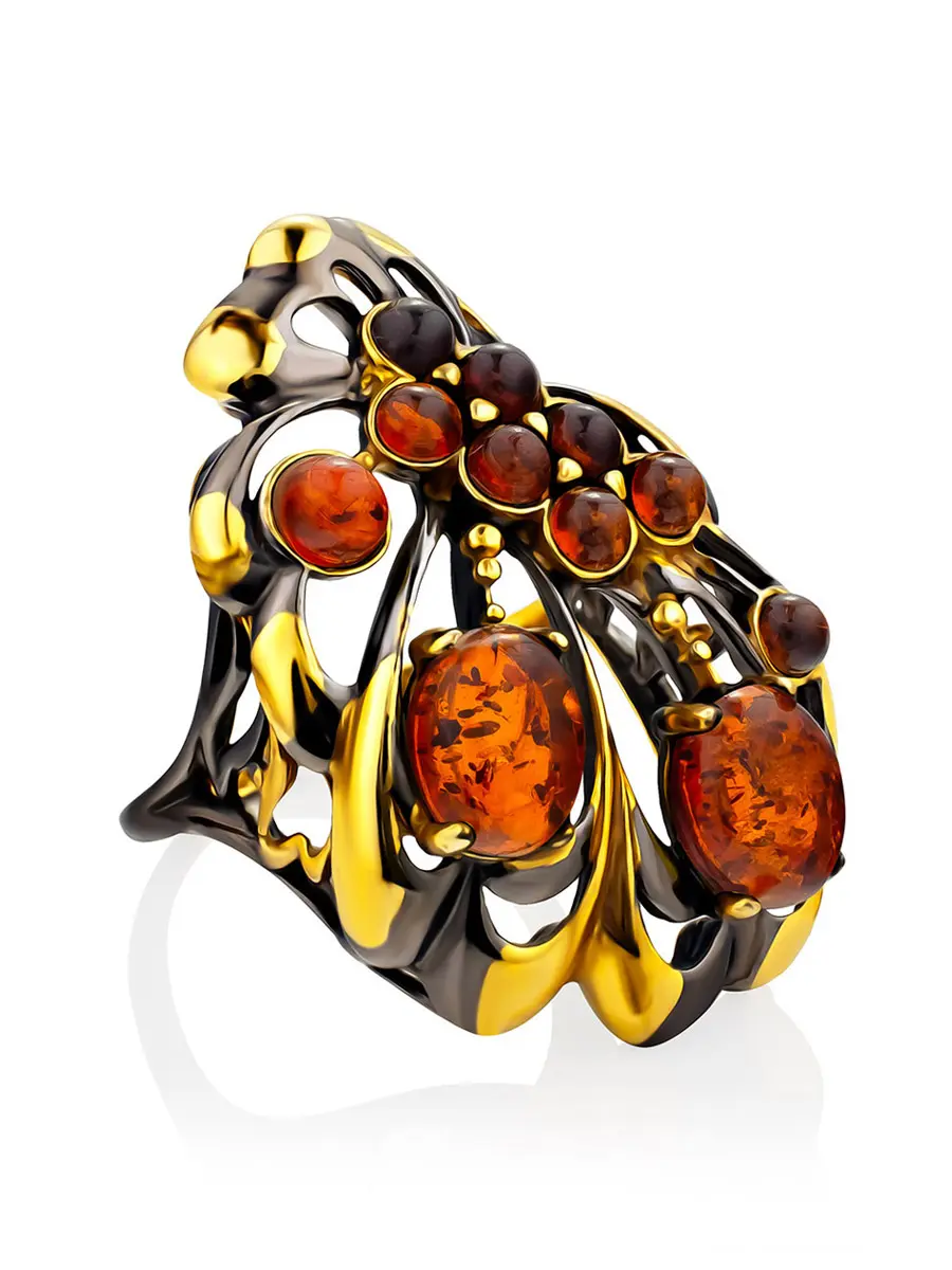 картинка Крупное эффектное кольцо с ярко-коньячным янтарём «Крылышко» в онлайн магазине