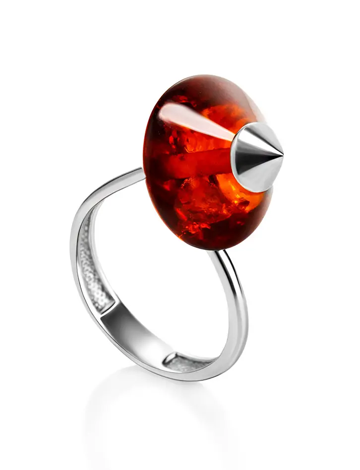 картинка Стильное и оригинальное кольцо «Юла» из натурального янтаря в онлайн магазине