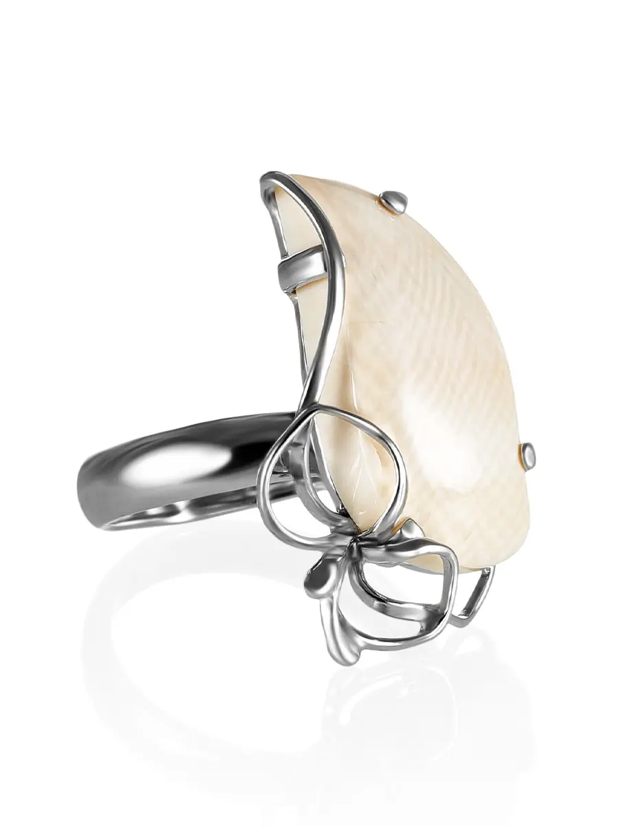картинка Изящное ажурное кольцо «Эра» из серебра и бивня мамонта в онлайн магазине