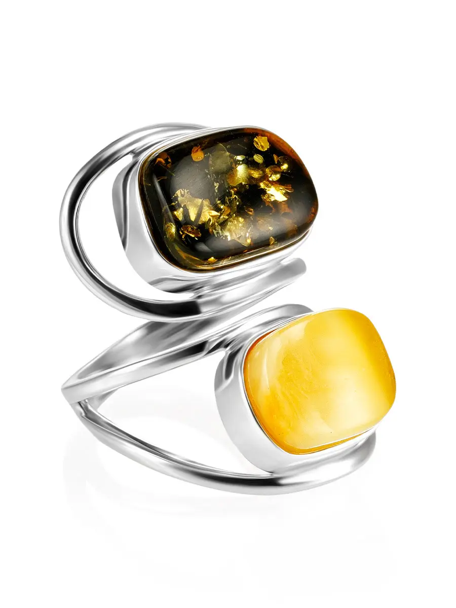 картинка Стильное кольцо Bella Terra из серебра и натурального балтийского янтаря двух цветов в онлайн магазине