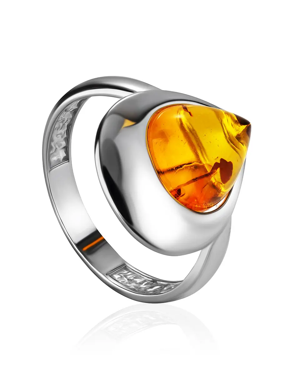 картинка Изысканное кольцо со вставкой из балтийского янтаря коньячного цвета «Джульетта» в онлайн магазине