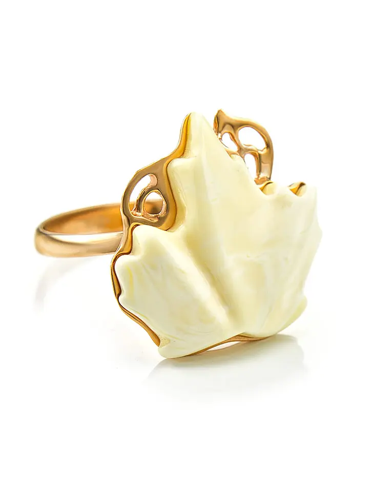 картинка Необычное кольцо из золота и натурального королевского янтаря «Канада» в онлайн магазине