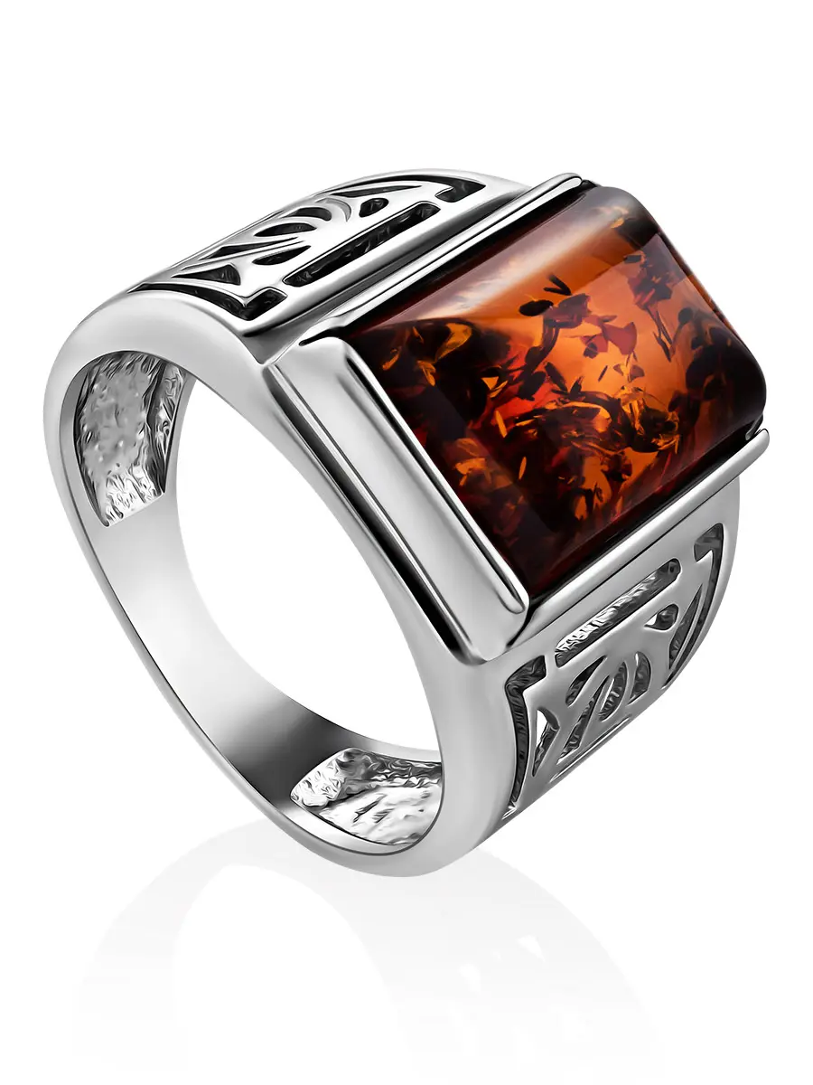 картинка Ажурный серебряный перстень с натуральным балтийским янтарём «Цезарь» в онлайн магазине