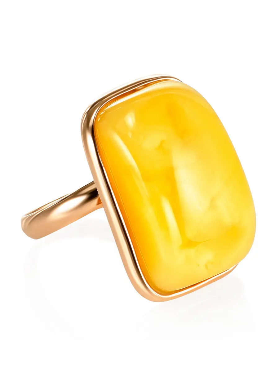 картинка Красивое элегантное кольцо из натурального янтаря и позолоченного серебра в онлайн магазине