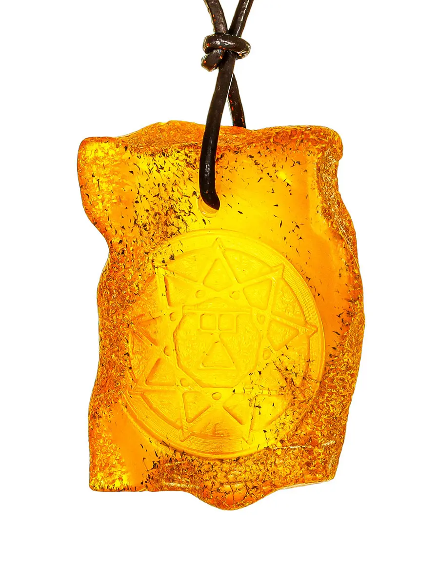картинка Оберег-талисман из янтаря с резьбой «Чертог Девы» в онлайн магазине
