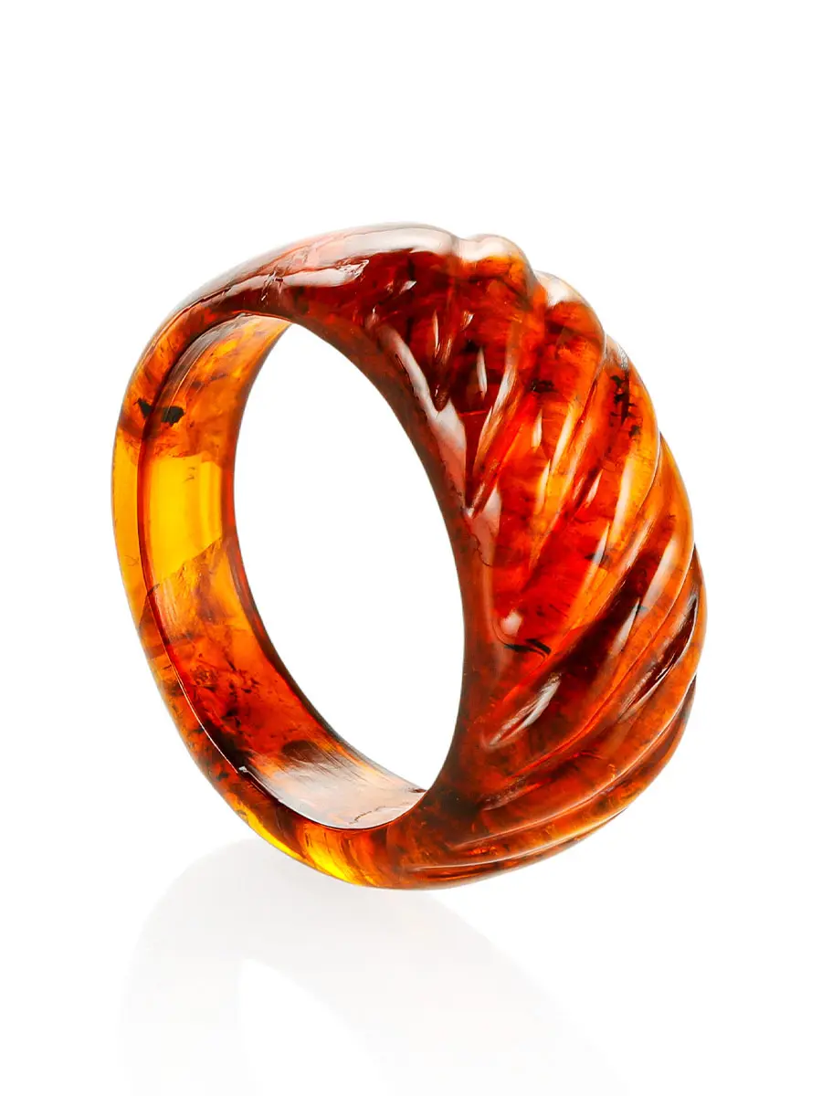 картинка Стильное необычное кольцо из натурального формованного янтаря «Везувий» в онлайн магазине