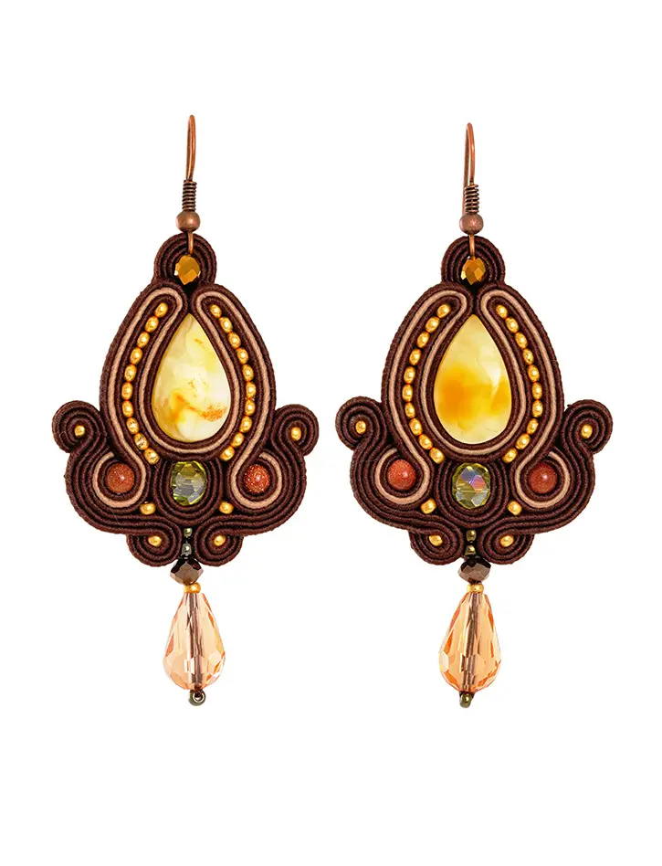 картинка Необычные серьги «Индия», украшенные натуральным цельным янтарём медового цвета в онлайн магазине