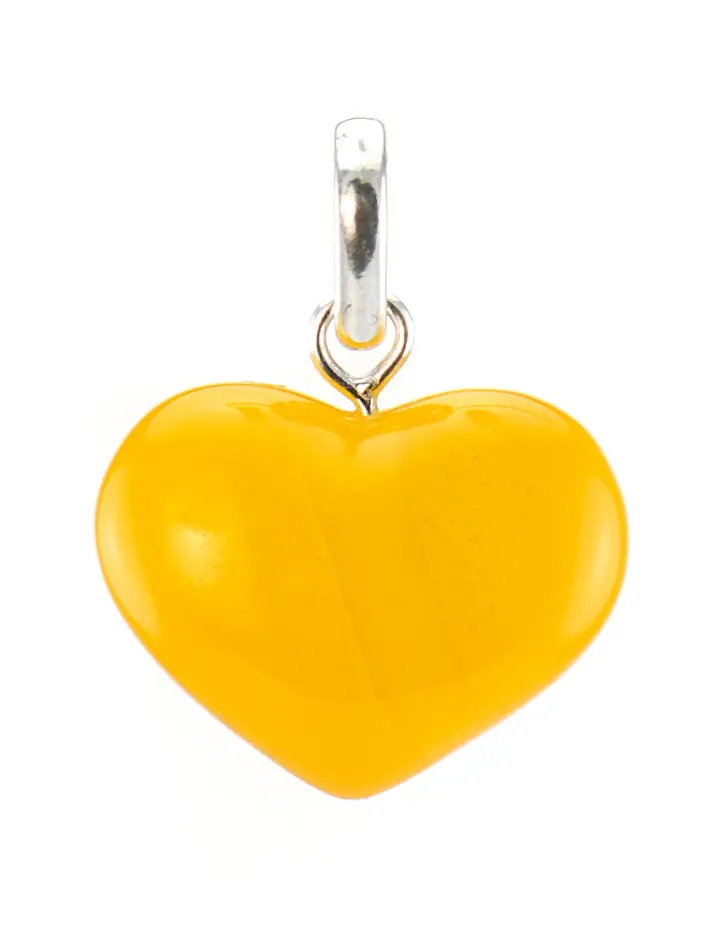 картинка Кулон в форме сердца из цельного натурального янтаря медового цвета с природной текстурой в онлайн магазине