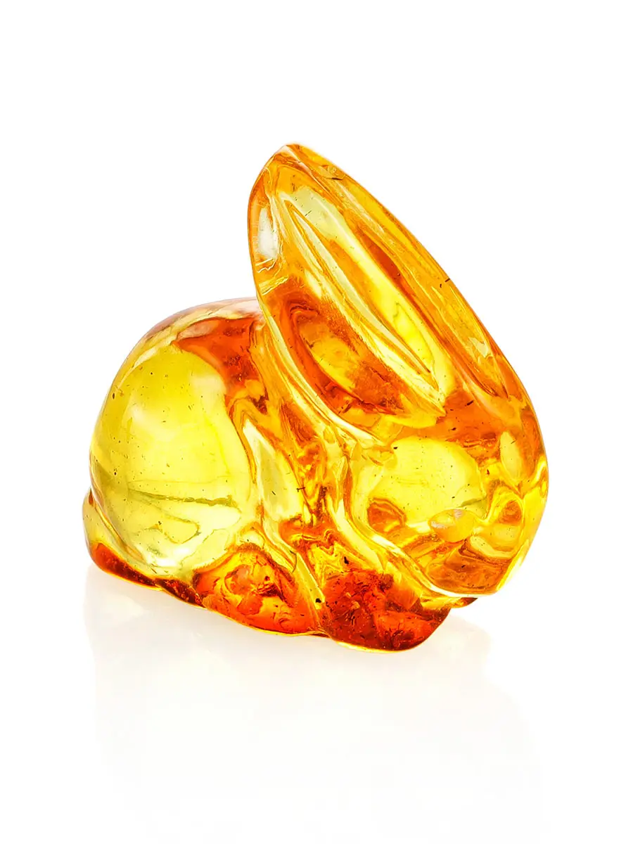 картинка Символ 2023 года Кролик, вырезанный из натурального цельного янтаря в онлайн магазине