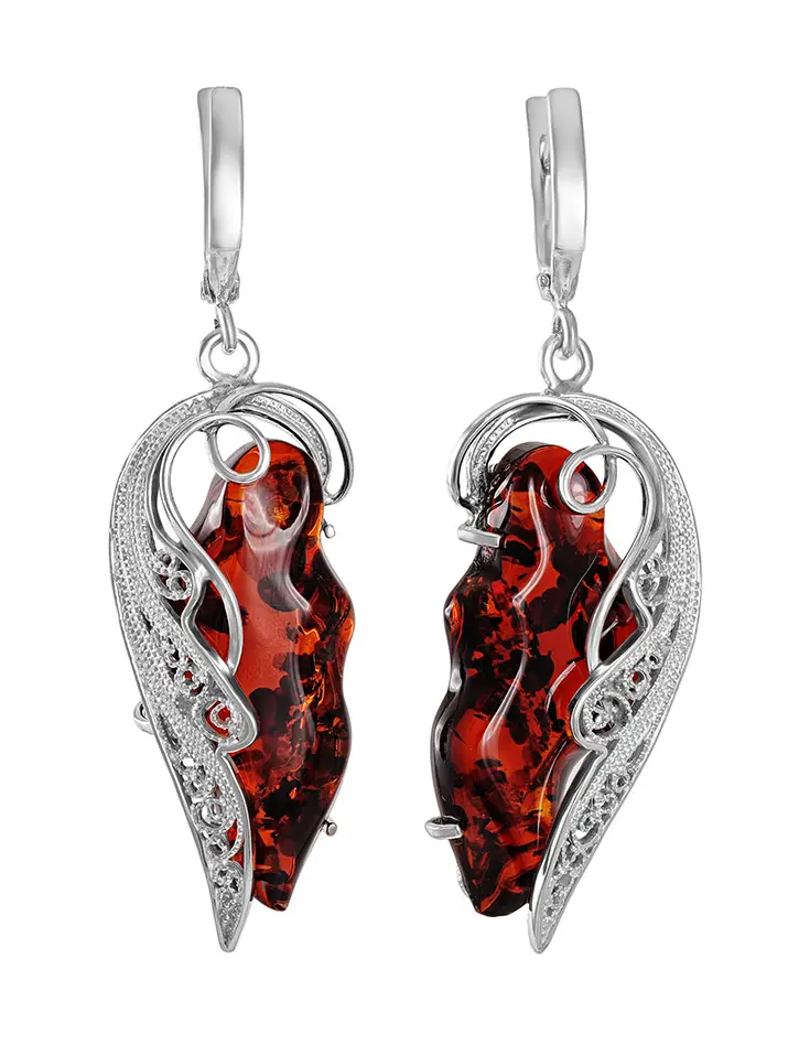 картинка Изящные филигранные серьги из серебра с натуральным янтарем вишневого цвета «Крылышко» в онлайн магазине