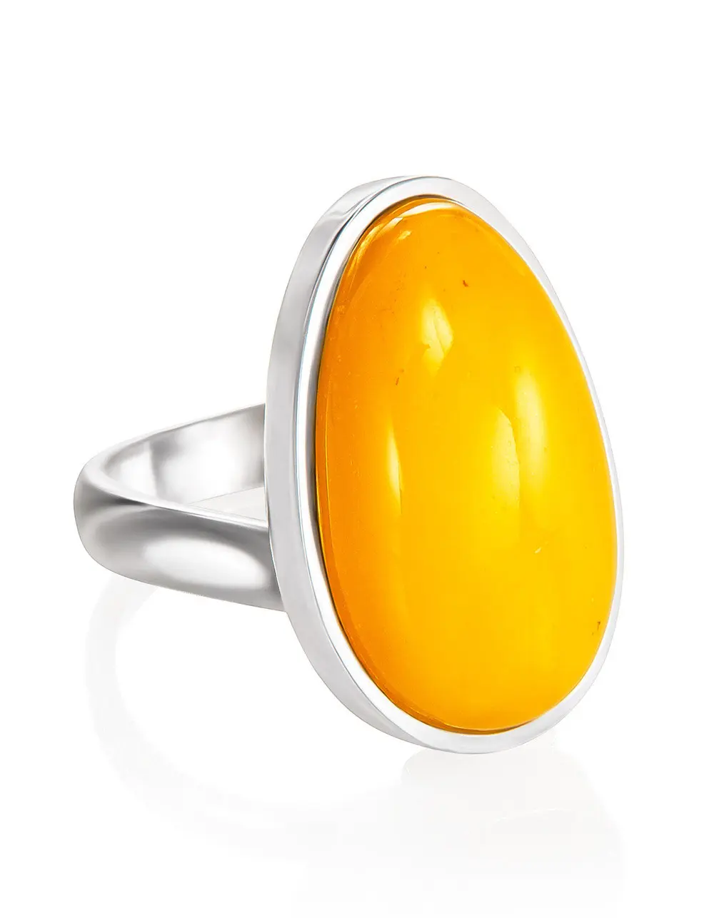 картинка Изысканное кольцо «Глянец» со вставкой-каплей из медового янтаря в онлайн магазине