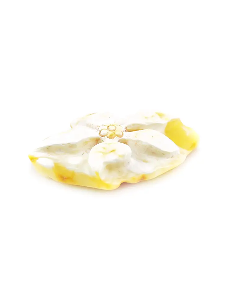 картинка Сувенир-резьба из натурального белого янтаря  «Цветок в камне» 44х10 в онлайн магазине