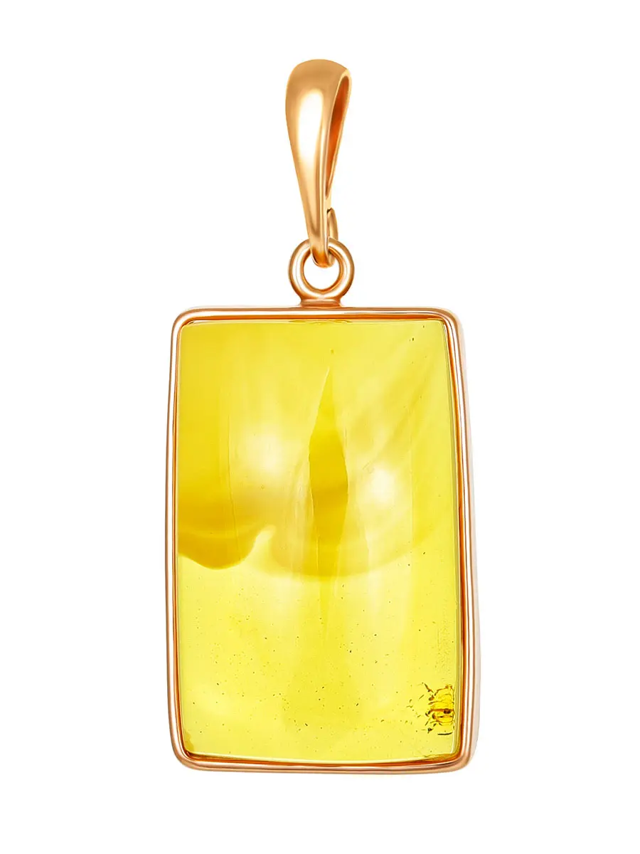 картинка Кулон в прямоугольной формы из натурального цельного янтаря в позолоченном серебре в онлайн магазине