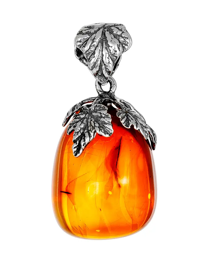 картинка Кулон из цельного кусочка коньячного янтаря с серебром «Версаль» в онлайн магазине