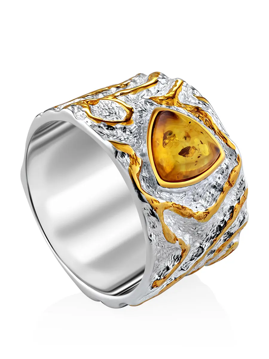картинка Роскошное широкое кольцо из серебра с золочением и янтаря «Эритрея» в онлайн магазине