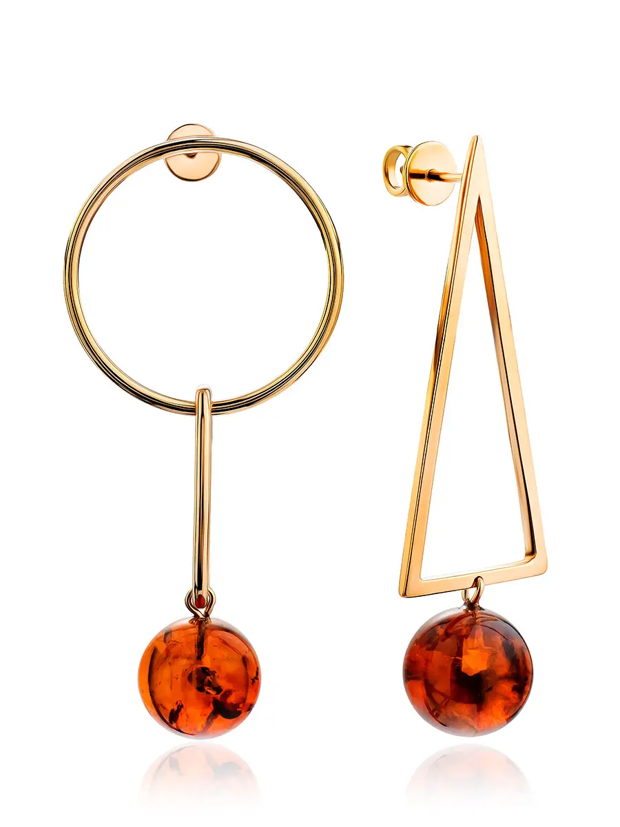 картинка Асимметричные серьги «Лютеция» из позолоченного серебра и янтаря коньячного цвета в онлайн магазине