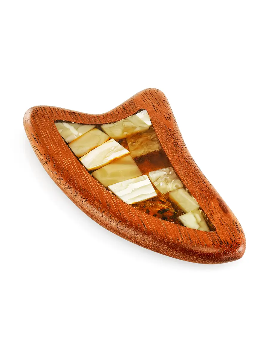 картинка Массажный скребок-гуаша из дерева, украшенный янтарной мозаикой в онлайн магазине