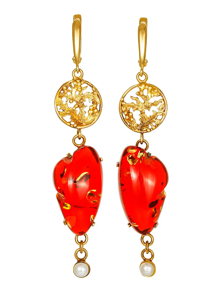 картинка Яркие серьги с искрящимся красным янтарём и жемчугом «Версаль» в онлайн магазине