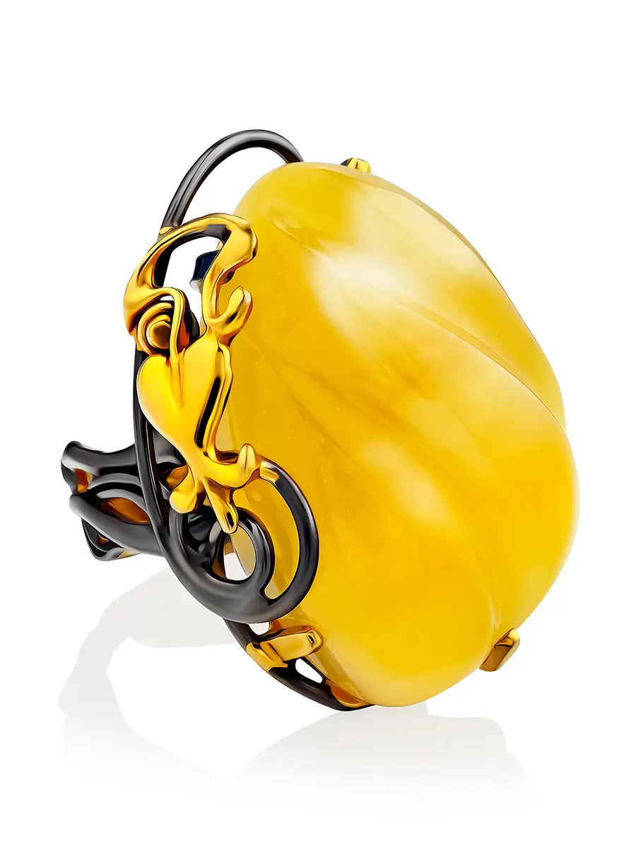 картинка Красивое объёмное кольцо «Версаль» с натуральным медовым янтарём в онлайн магазине