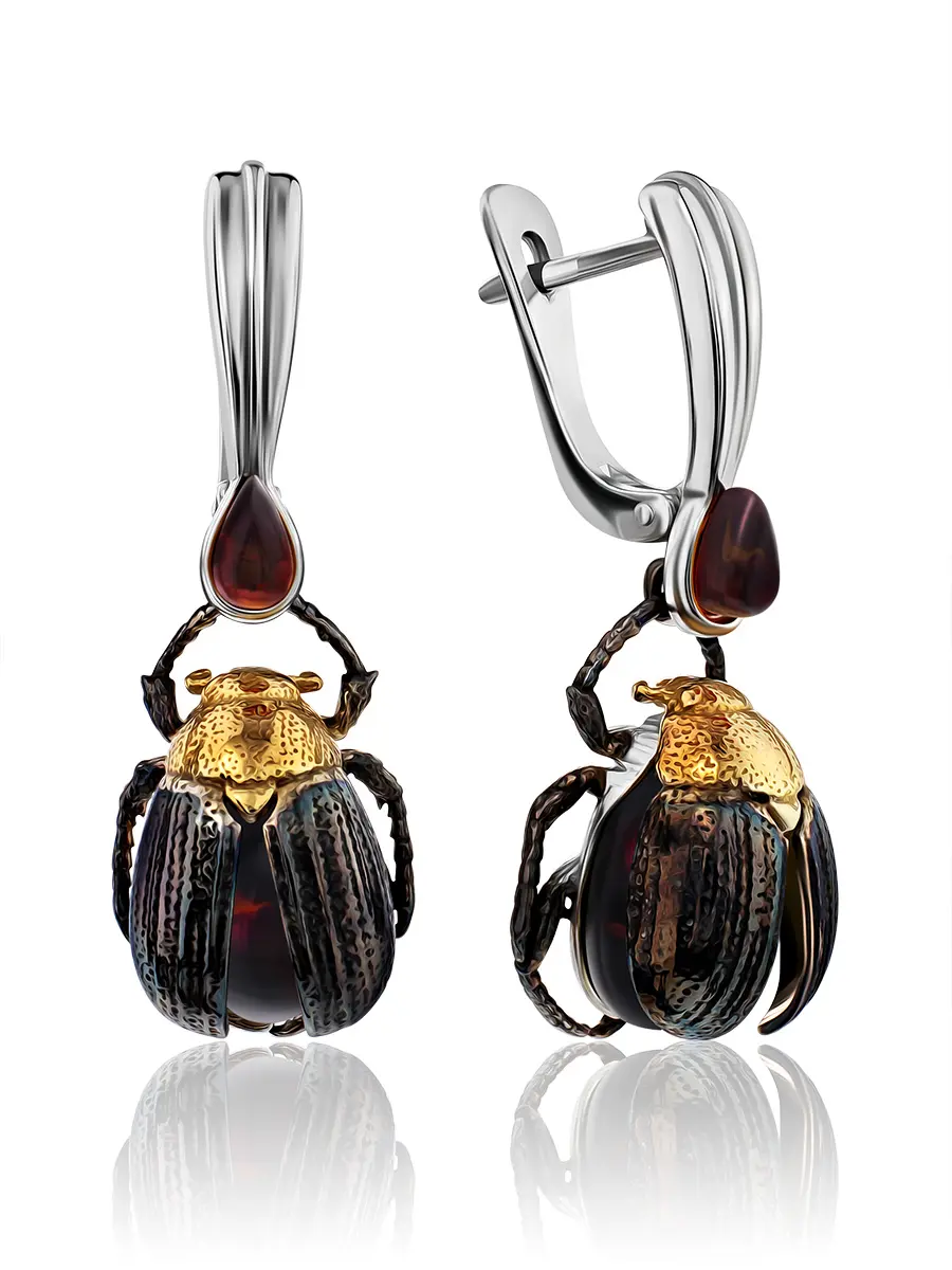 картинка Эффектные серебряные серьги с натуральным вишнёвым янтарём «Скарабей» в онлайн магазине