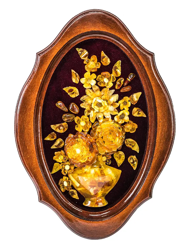картинка Небольшое янтарное панно на бархате «Букет в вазе» в резной раме в онлайн магазине